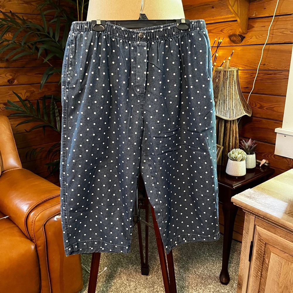 Woman Within 24W(34”W x 54”H x 20”L)Blue Polka Dot Denim Capris cotton
